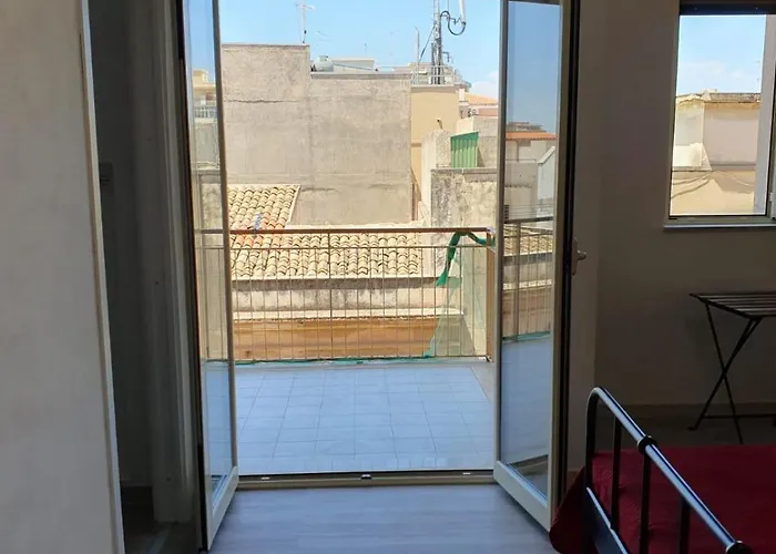 Sweet Di Nati 시라쿠사